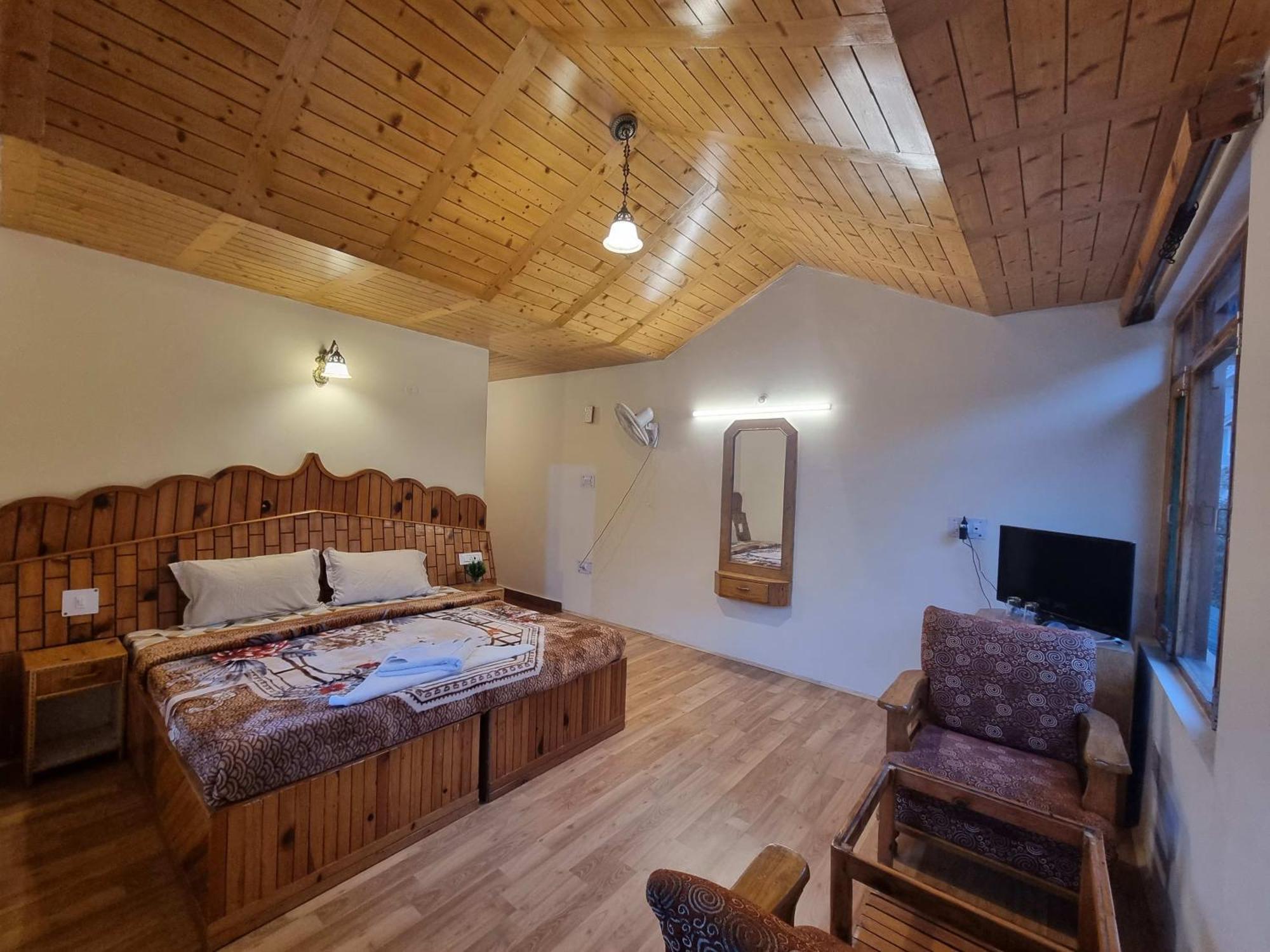 Red Rose Cottages Manali - Manali (Himachal Pradesh) — Photos 1